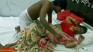 Indian beautiful hot Milf Bhabhi uncut hardcore sex &excl; New Hindi web sex